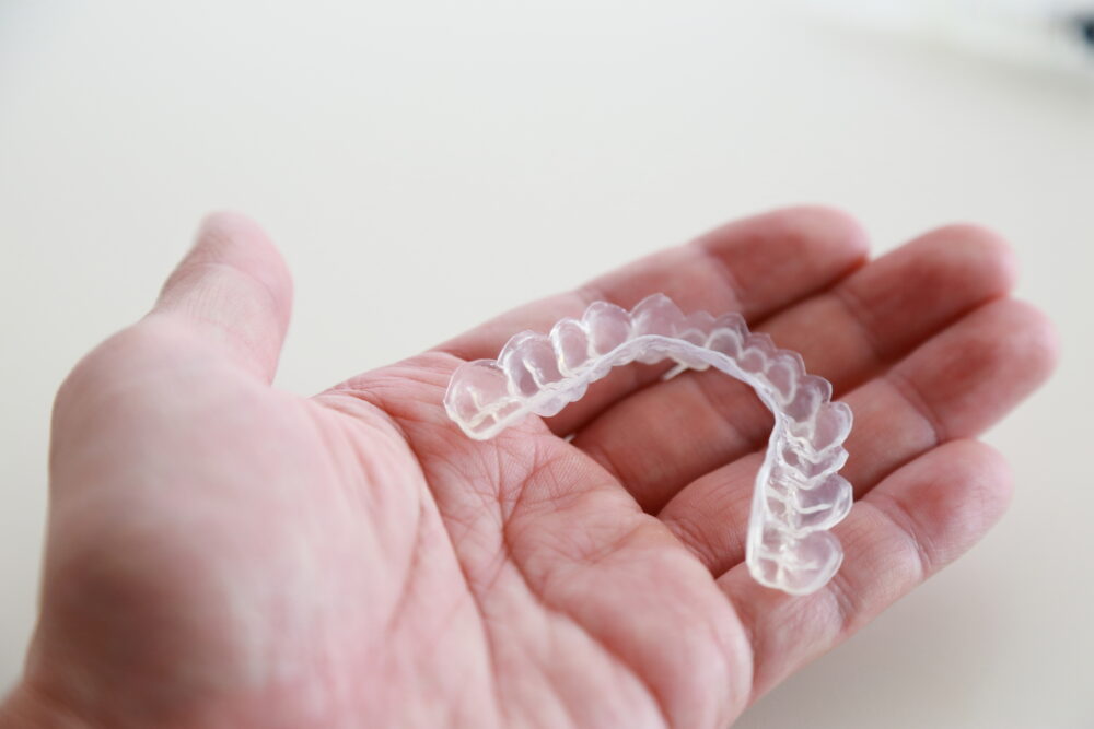 マウスピースを使用したスプリント療法